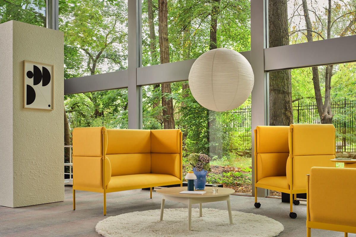 zuta Stilt sofa