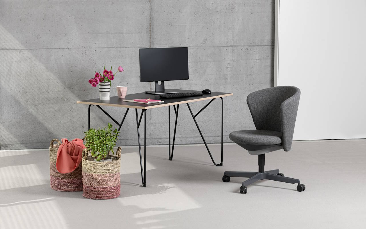 Studio by Bene uredski stol