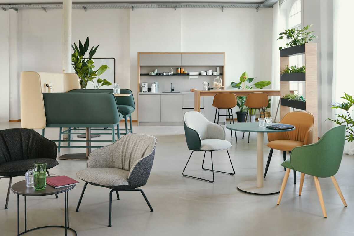 se cafe spot lounge fotelje u interijeru