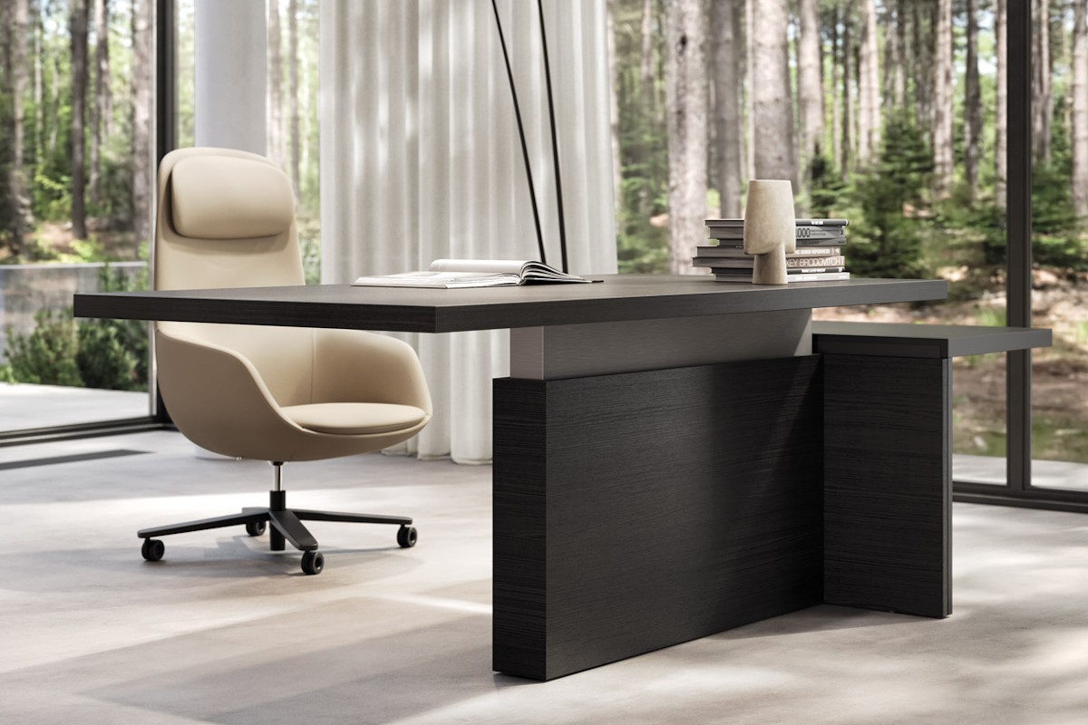 Presidental desk_4