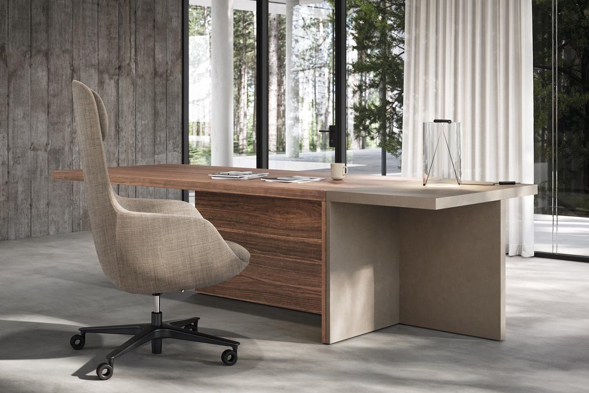 Presidental desk_5