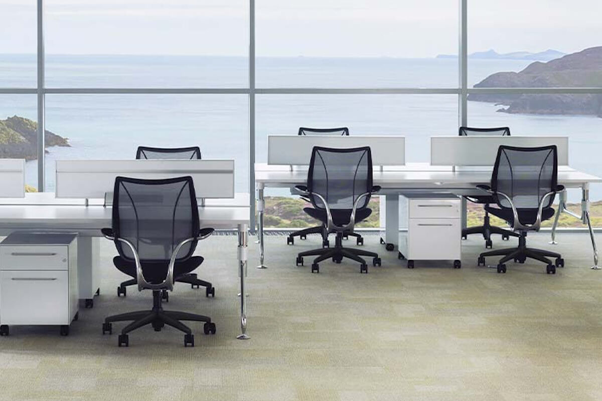 liberty ocean ergonomske stolice u interijeru