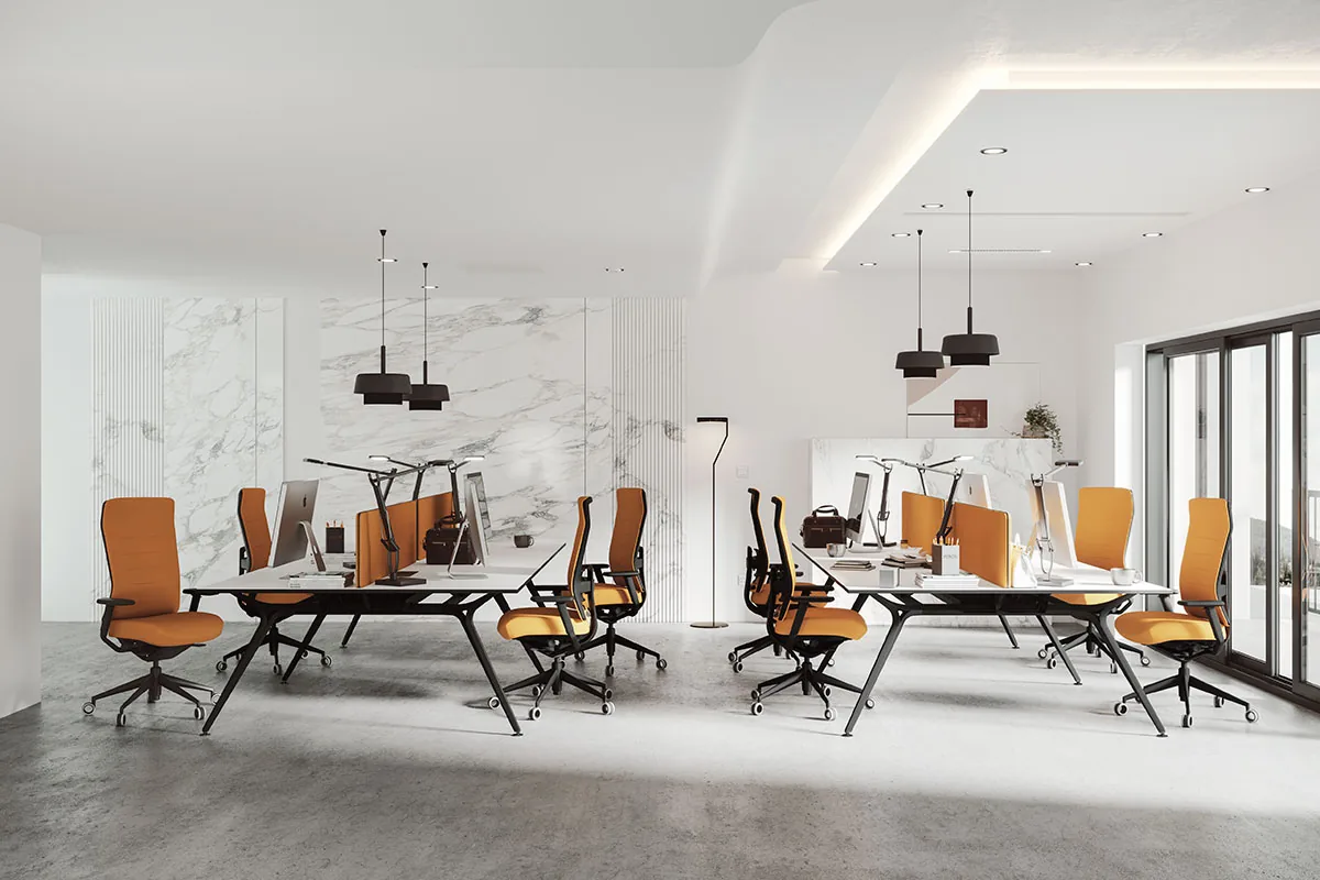 Uredske stolice TNK Flex u modernom open space uredu
